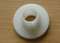 Brizganje termoplastov