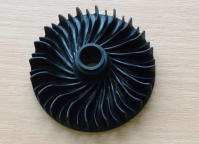 Brizganje termoplastov