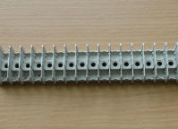 Brizganje termoplastov