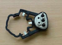 Brizganje termoplastov