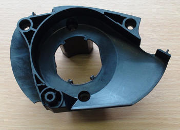 Brizganje termoplastov