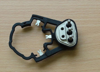 Brizganje termoplastov