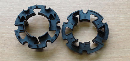 Izdelava plastičnih komponent za avtomobilsko in elektro industrijo